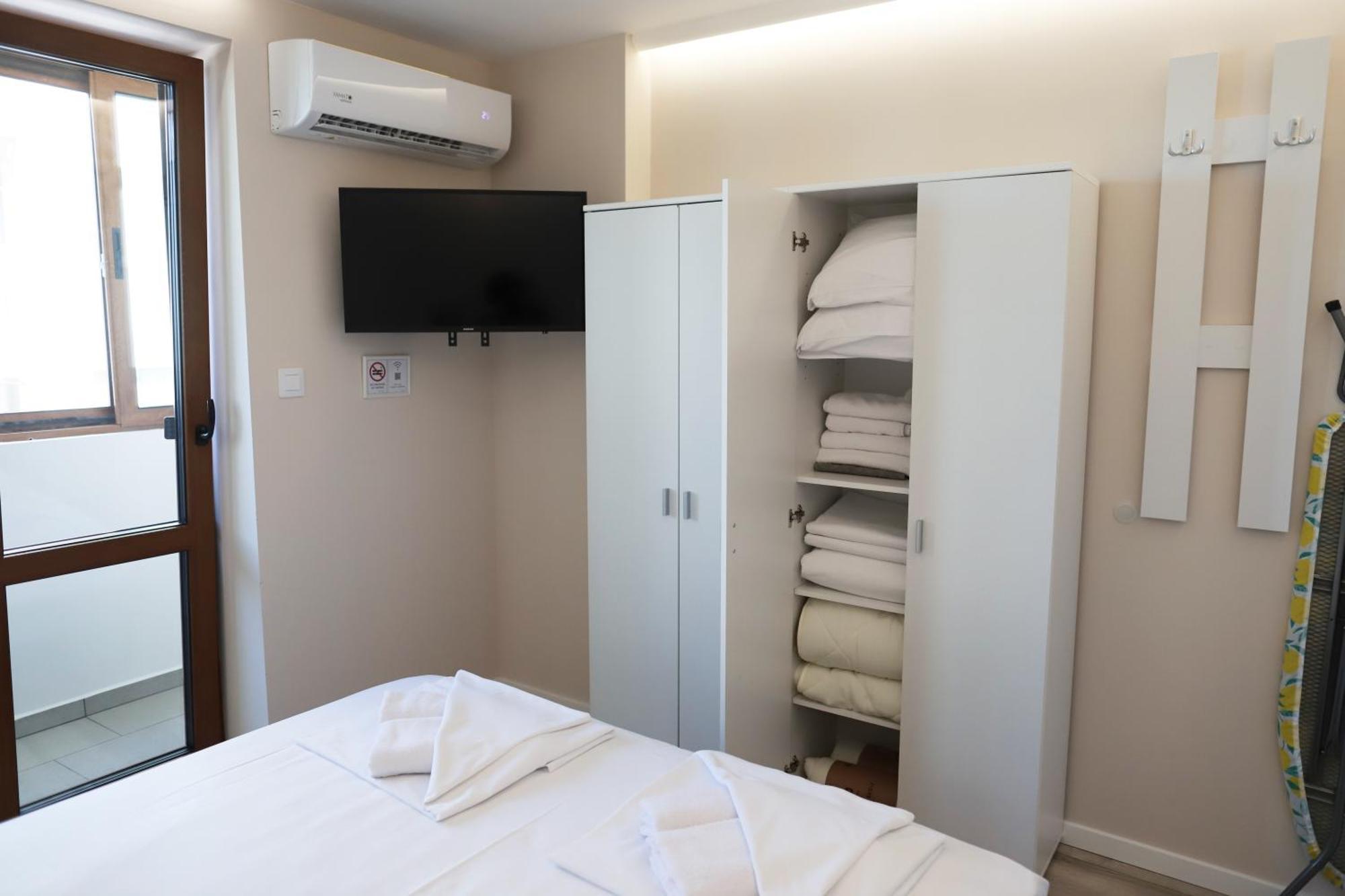 Azur - Self Check-in Burgas City
